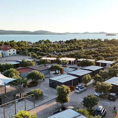Vakantiehuis Mobile Emi Pirovac